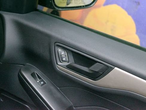 Used 2022 Ford Escape SE AWD/4WD image 11