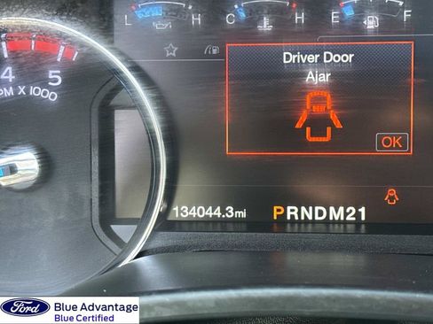 Used 2019 Ford F250 Platinum w/ Platinum Ultimate Package image 2