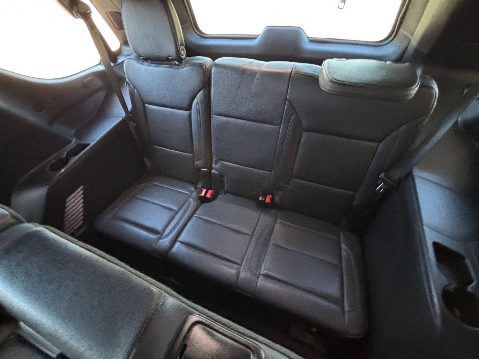 Used 2025 Chevrolet Tahoe Z71 AWD/4WD image 31