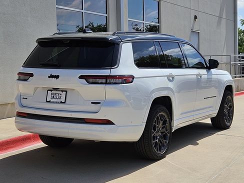New 2026 Jeep Grand Cherokee L Summit w/ Obsidian Package AWD/4WD image 3