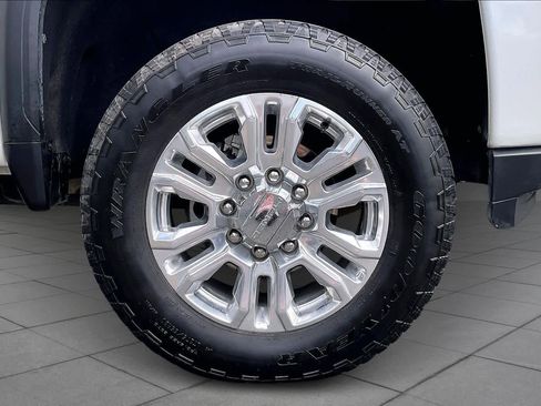 Certified 2022 GMC Sierra 3500 Denali w/ Denali Ultimate Package image 9