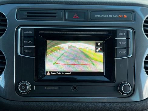 Used 2016 Volkswagen Tiguan S FWD image 23