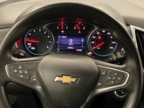 Used 2020 Chevrolet Equinox LT image 14
