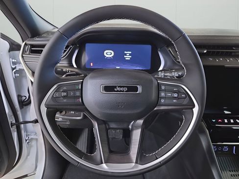 New 2026 Jeep Grand Cherokee Altitude AWD/4WD image 13