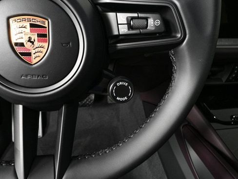 Used 2026 Porsche Cayenne AWD/4WD image 11