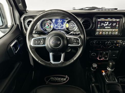 Used 2023 Jeep Wrangler Unlimited Sahara w/ Cold Weather Group AWD/4WD image 20