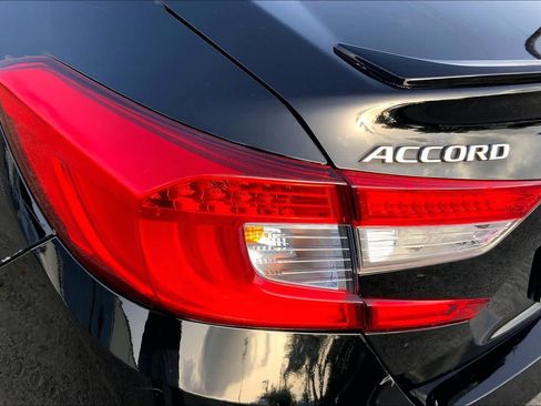 Used 2021 Honda Accord Sport image 28