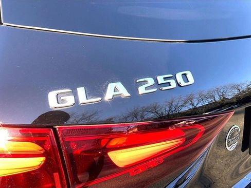 Used 2025 Mercedes-Benz GLA 250 4MATIC image 8
