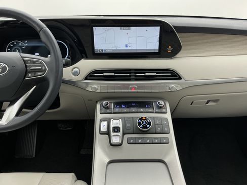 Used 2021 Hyundai Palisade Limited image 19