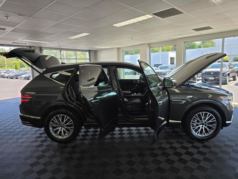 Used 2025 Genesis GV80 2.5T Standard AWD/4WD image 17