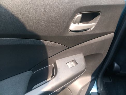Used 2014 Honda CR-V LX image 19