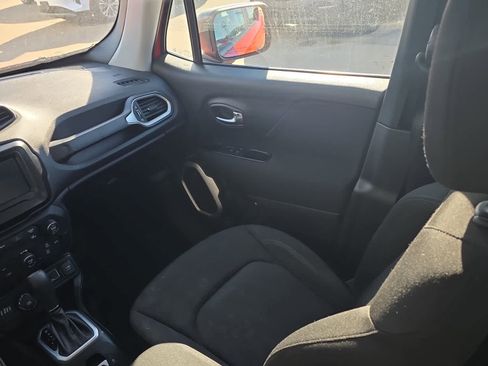 Used 2021 Jeep Renegade Sport image 12