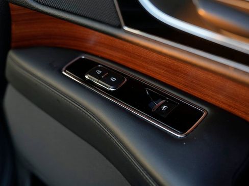 Used 2019 Lincoln Navigator Select image 37