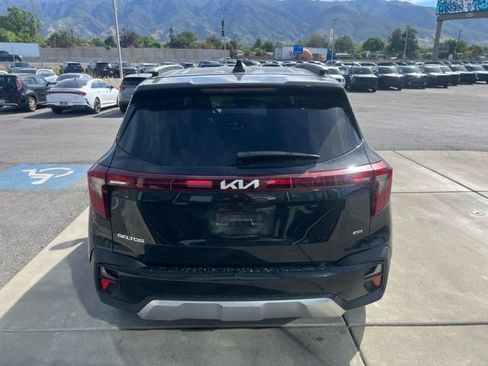 Used 2024 Kia Seltos EX AWD/4WD image 5