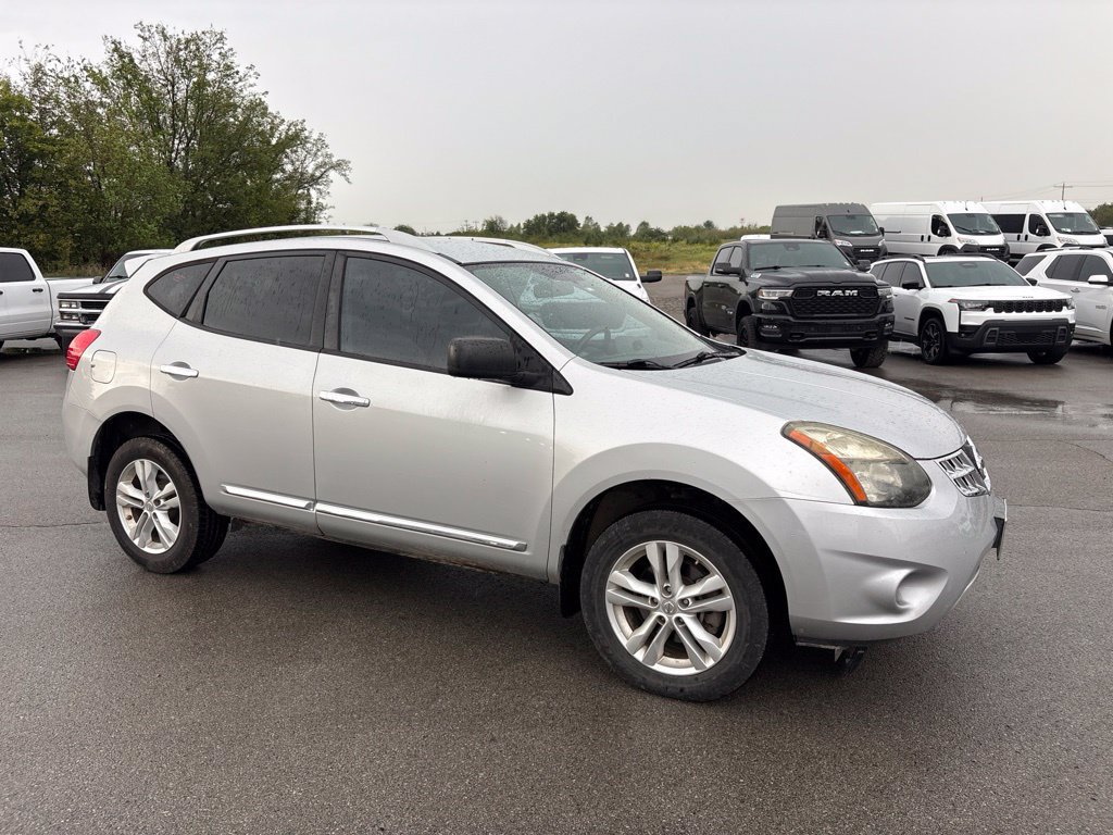 Used 2015 Nissan Rogue S w/ Convenience Package FWD image 1