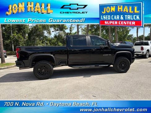 Used 2024 Chevrolet Silverado 2500 ZR2 w/ Technology Package AWD/4WD image 17