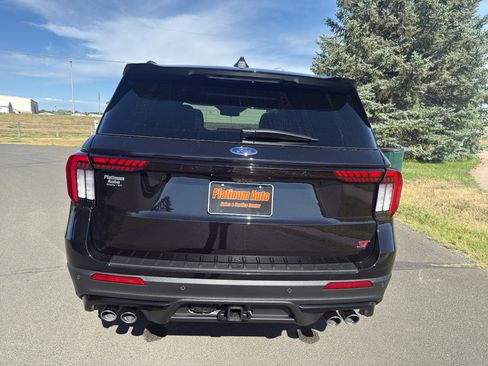 Used 2025 Ford Explorer ST image 7