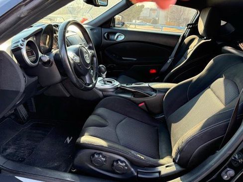 Used 2020 Nissan 370Z Coupe image 14