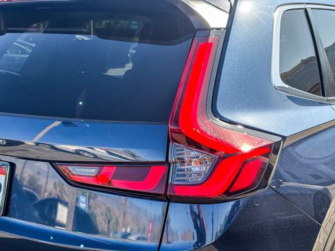 Certified 2024 Honda CR-V EX image 8