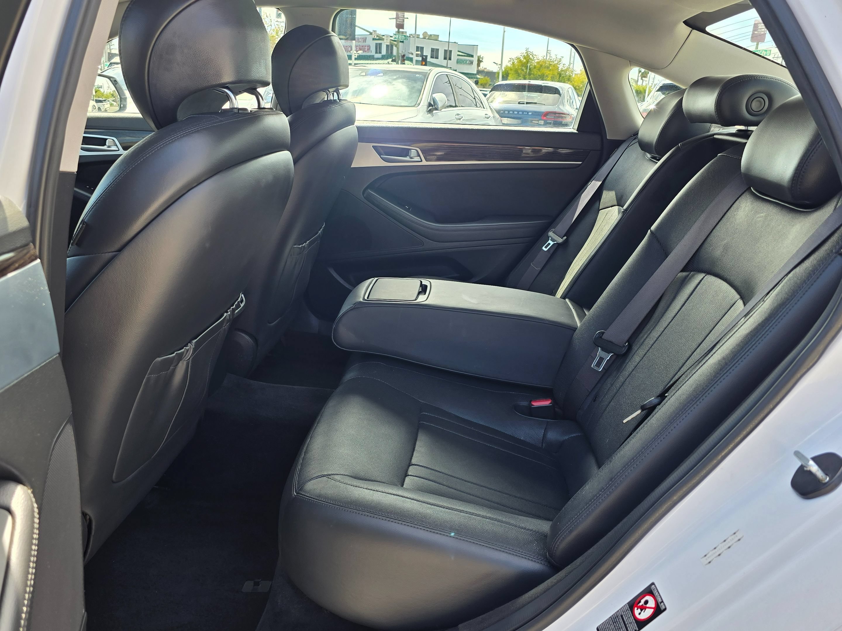 Used 2018 Genesis G80 3.8 RWD image 16