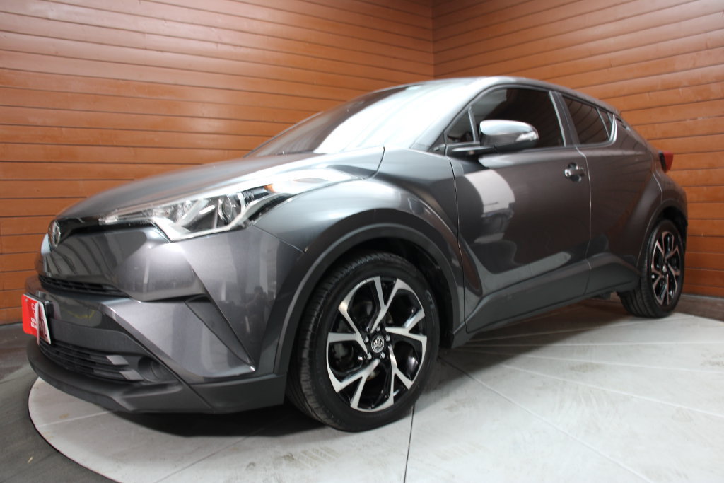 Used 2018 Toyota C-HR XLE FWD image 11