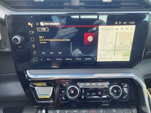 Used 2024 GMC Sierra 2500 Denali w/ Denali Reserve Package image 45