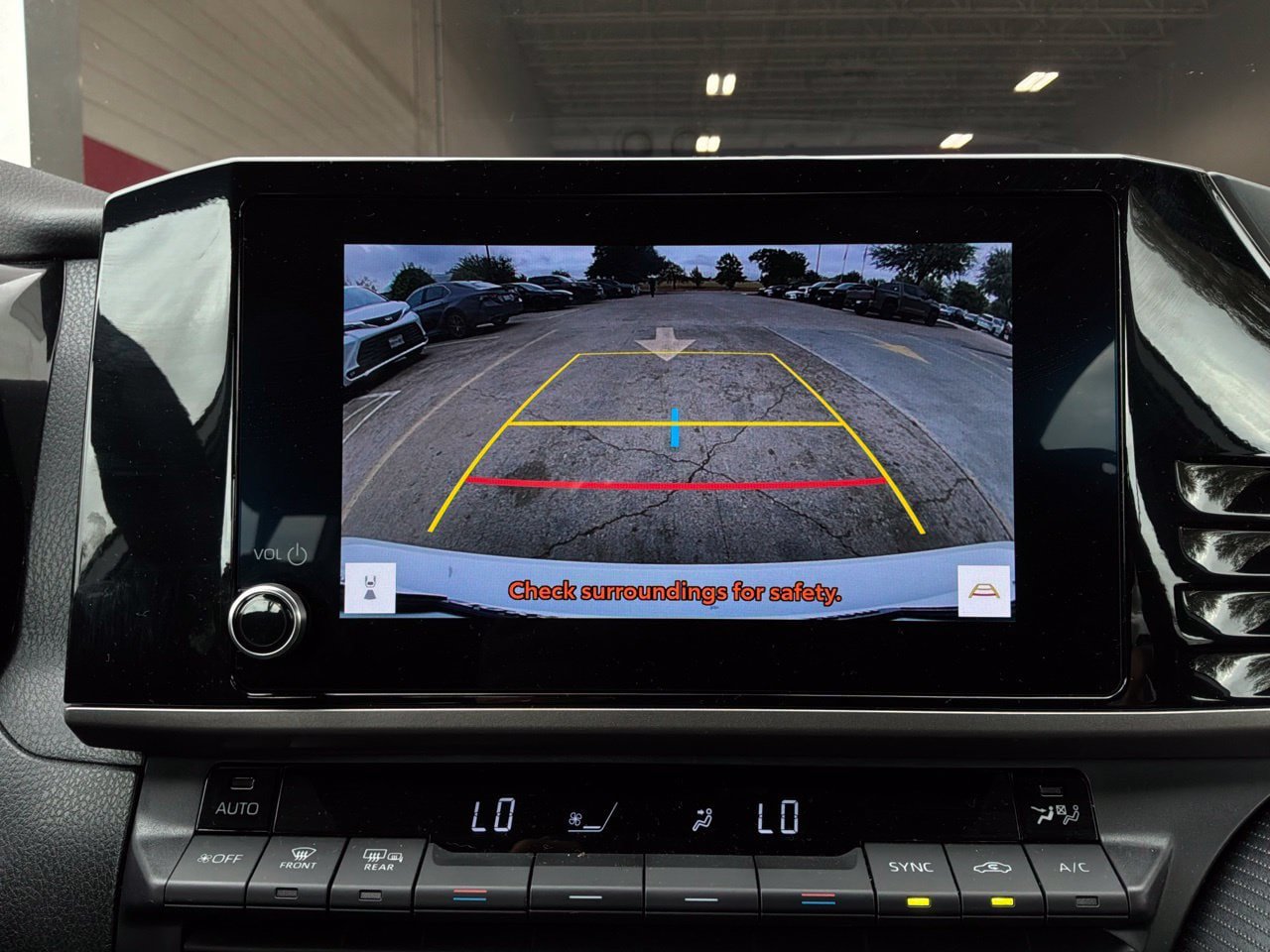 Used 2026 Toyota Camry SE FWD image 33