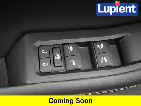 Used 2023 Jeep Grand Cherokee L Limited w/ Luxury Tech Group II image 16