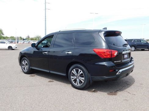 Used 2019 Nissan Pathfinder S AWD/4WD image 14