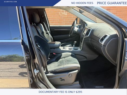 Used 2012 Jeep Grand Cherokee SRT8 w/ Luxury Group II AWD/4WD image 11