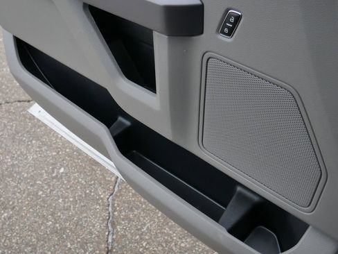 Used 2019 Ford F150 XLT image 30