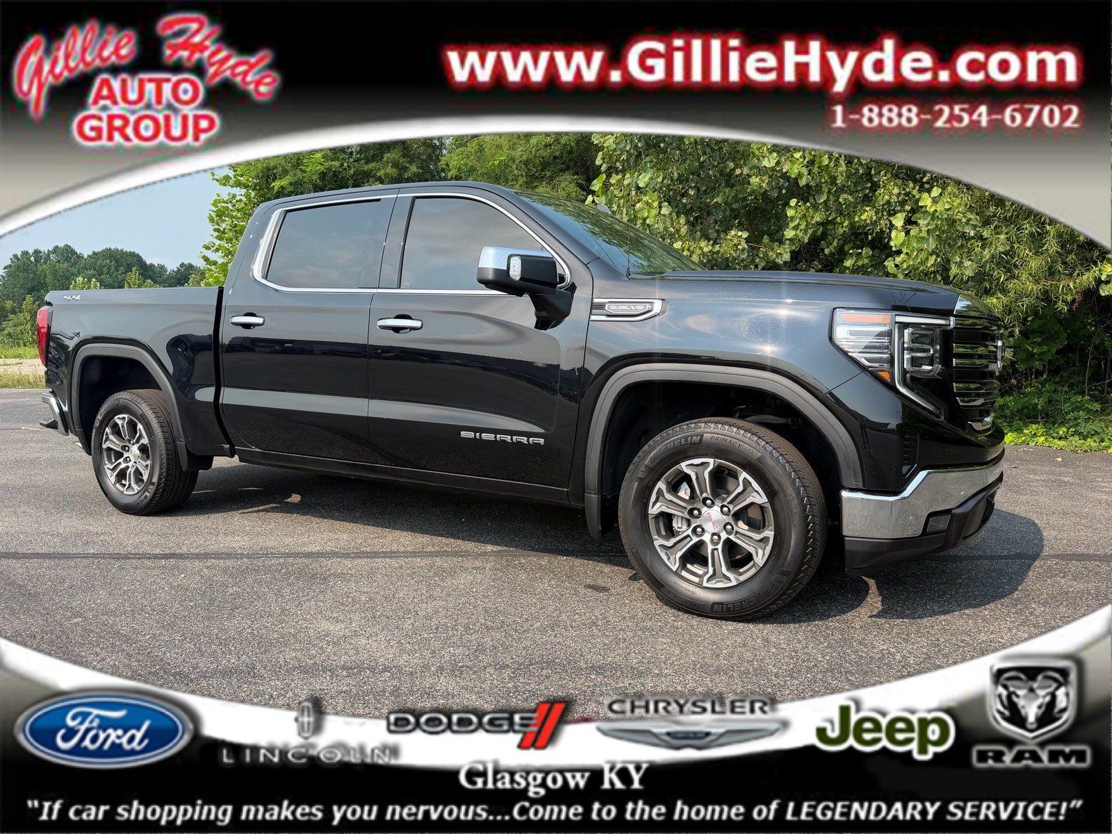 Used 2025 GMC Sierra 1500 SLT AWD/4WD image 1