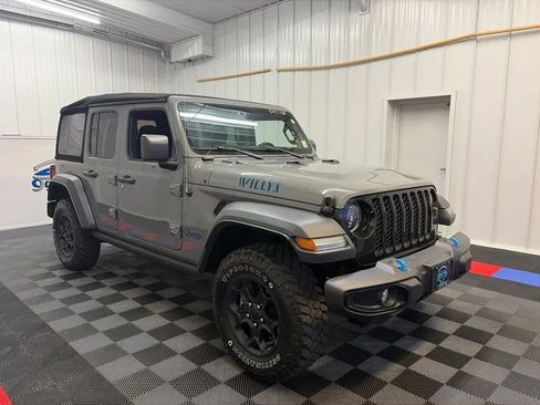 Used 2023 Jeep Wrangler Unlimited w/ Cold Weather Group AWD/4WD image 3