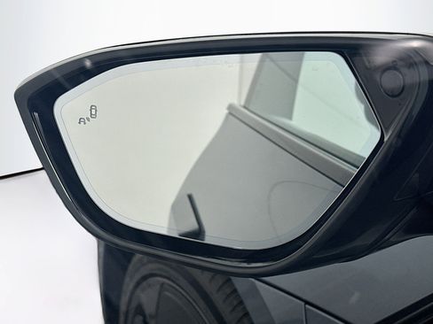 Used 2024 Lucid Air Pure RWD image 16