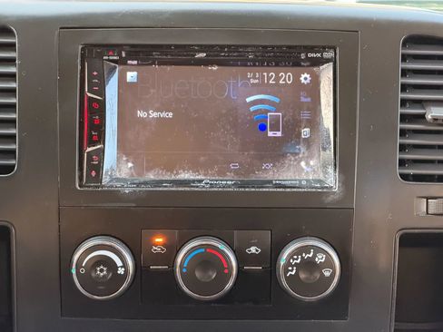 Used 2007 Chevrolet Silverado 2500 W/T w/ LS Package image 35