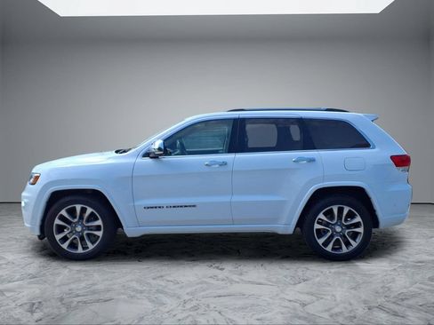 Used 2017 Jeep Grand Cherokee Overland w/ Jeep Active Safety Group RWD image 4