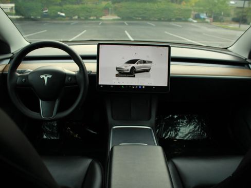 Used 2022 Tesla Model 3 Long Range AWD/4WD image 12