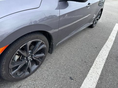 Used 2020 Honda Civic Sport image 9