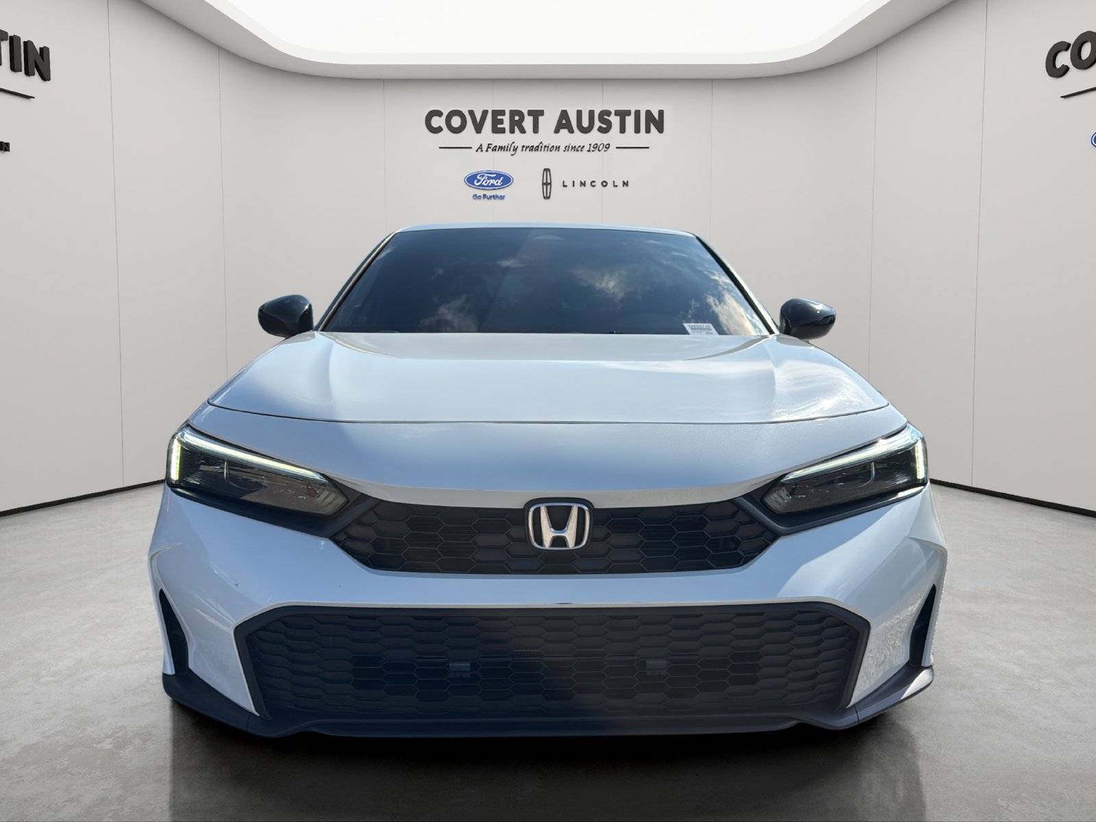Used 2025 Honda Civic Sport image 3