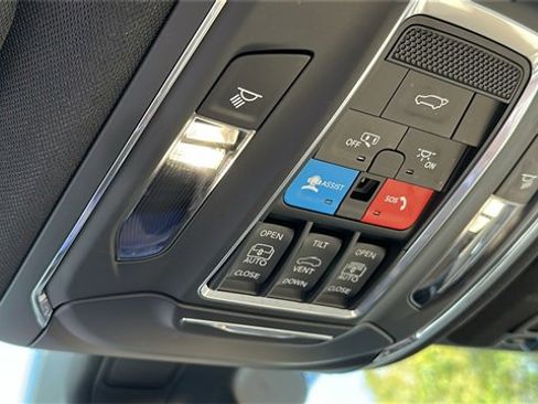 Used 2023 Jeep Grand Cherokee 4WD 4xe image 23