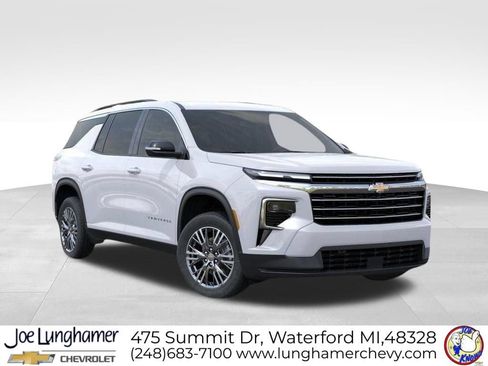 New 2026 Chevrolet Traverse LT w/ LPO, Floor Liner Package AWD/4WD image 7