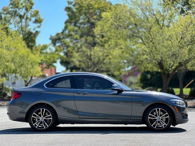 Used 2021 BMW 230i Coupe w/ Convenience Package RWD image 4