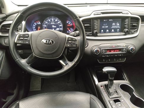 Used 2019 Kia Sorento EX image 22
