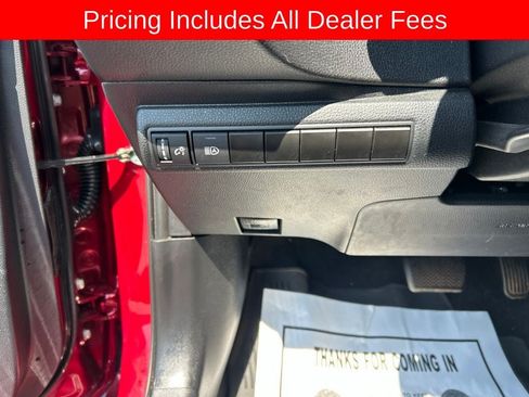 Used 2024 Toyota Corolla LE w/ LE Convenience Package FWD image 6
