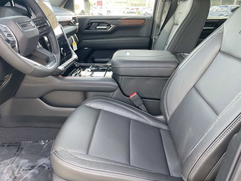 New 2026 GMC Yukon XL Denali image 21
