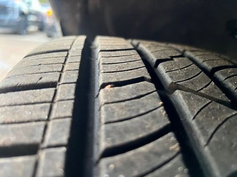 Used 2021 Buick Enclave Avenir w/ Avenir Technology Package image 16