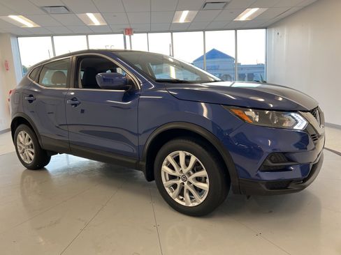 Used 2022 Nissan Rogue Sport S image 49