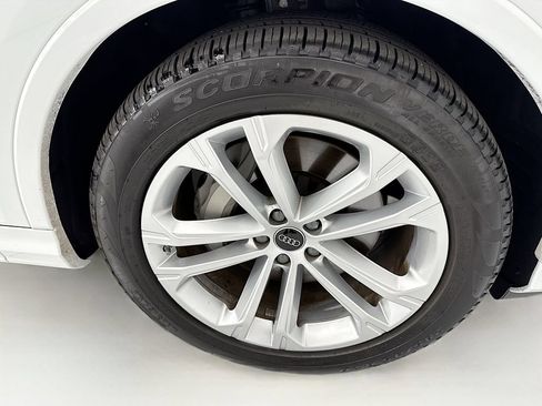 Certified 2026 Audi Q7 3.0T Premium Plus w/ Premium Plus Package AWD/4WD image 32