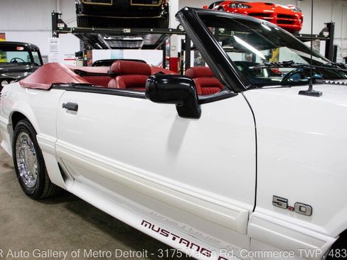 Used 1990 Ford Mustang GT image 25