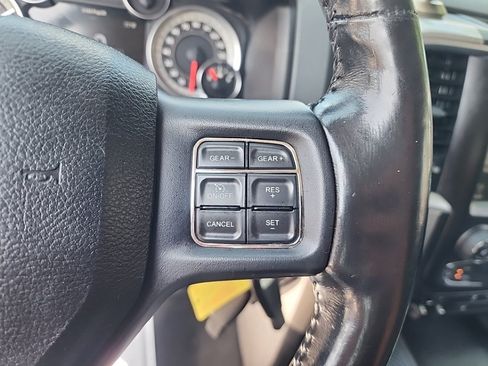 Used 2014 RAM 1500 SLT AWD/4WD image 29